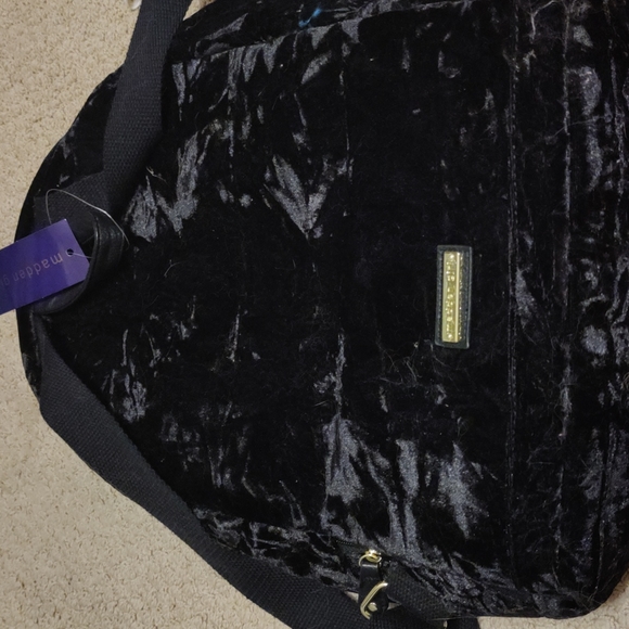 NWT Madden Girl Black Velvet Backpack - Picture 2 of 5